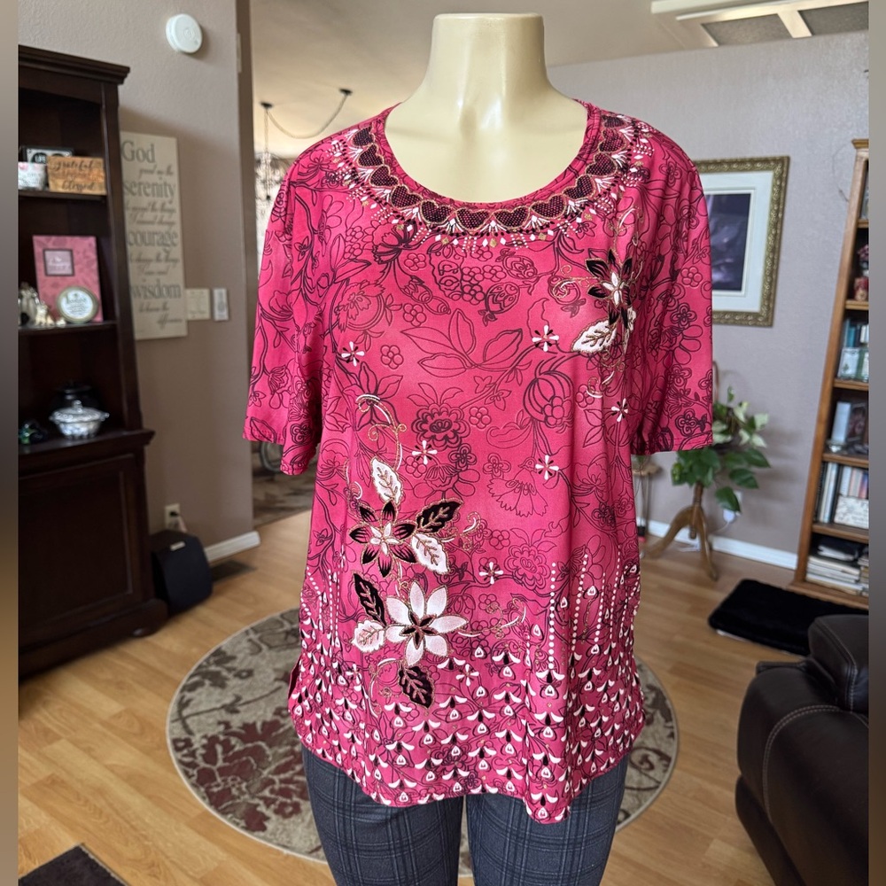 T-C Fashion red, black & white short sleeve blouse-size XL